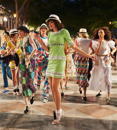 chanel cruise foulard|13 beautiful shots from Chanel’s Cruise show in Cuba.